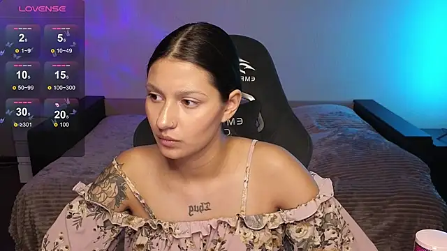 Nikol_Goldysss's cam snapshot