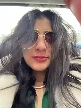 fiorella_paris's cam snapshot