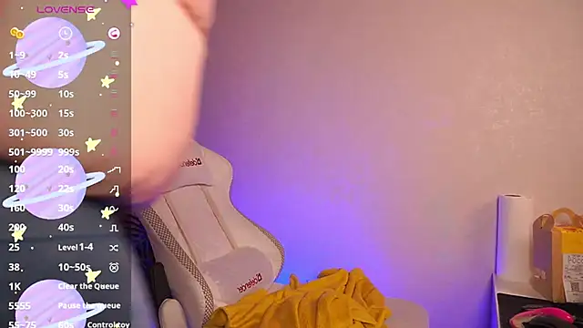 LilElfie's cam snapshot