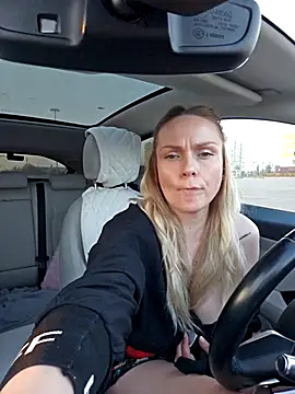 Bondgirl_013's cam snapshot