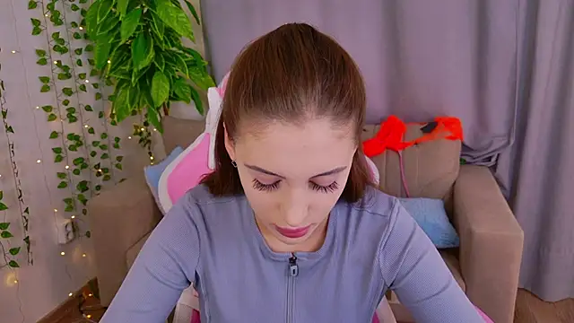 ViolaParkerss's cam snapshot