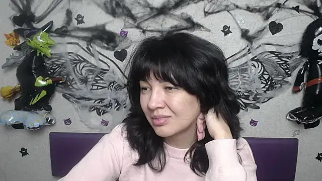 SelenaFly's cam snapshot