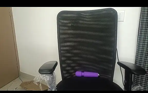 miss_kaur23's cam snapshot