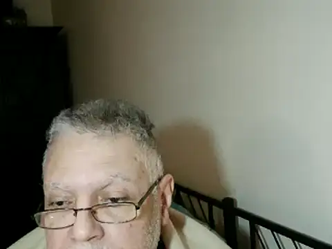 100Tauros live sex cam