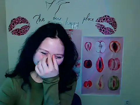 LadyAlice_'s cam snapshot