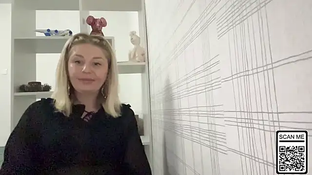 Blondie_xoxoxo's cam snapshot