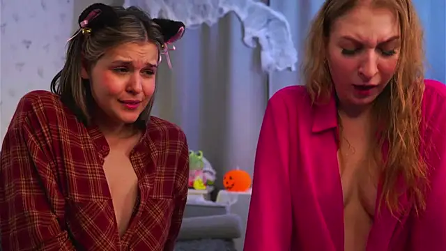 LorettaGladman live sex cam