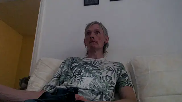 k74robert live sex cam