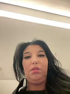 Tisha_Busty live sex cam