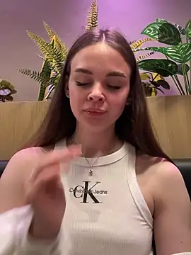 KristiRich's cam snapshot