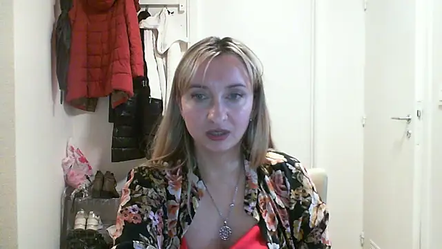 SusanCurt's cam snapshot