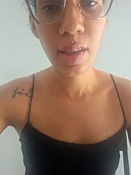 RavenShyfit's cam snapshot