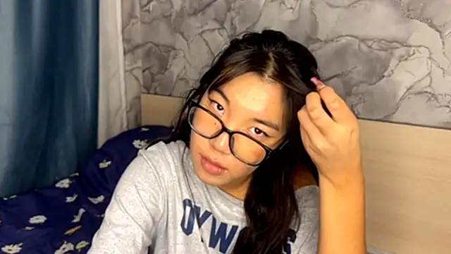 EsterCassius's cam snapshot