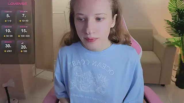 Amanda_Watson_'s cam snapshot