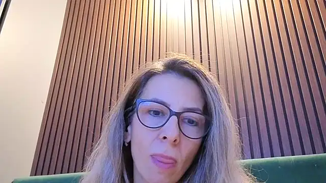 SukyGirl's cam snapshot