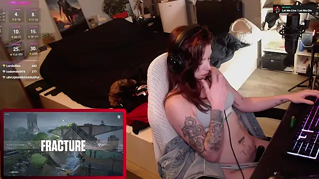 Horny_Makima's cam snapshot