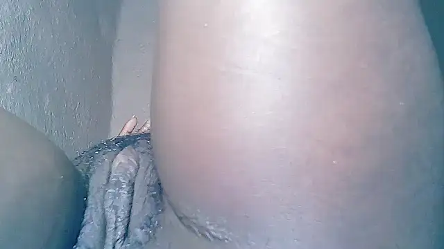 Chloe2001's cam snapshot