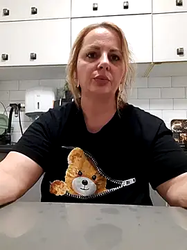 erikaerika's cam snapshot