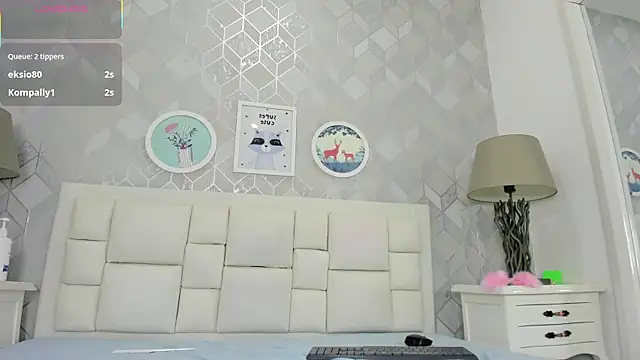 naia_cox's cam snapshot