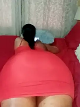 Luciouslips00's cam snapshot