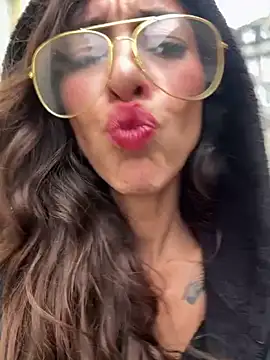 Amani_thewolf live sex cam