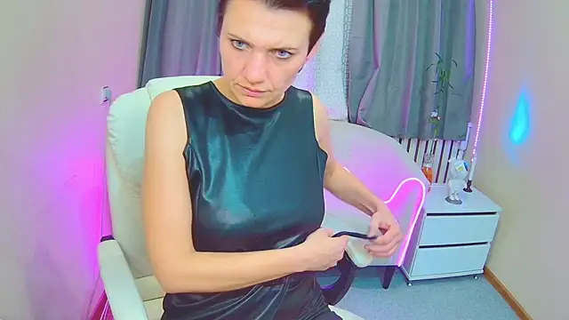 AvaSaturnian's cam snapshot