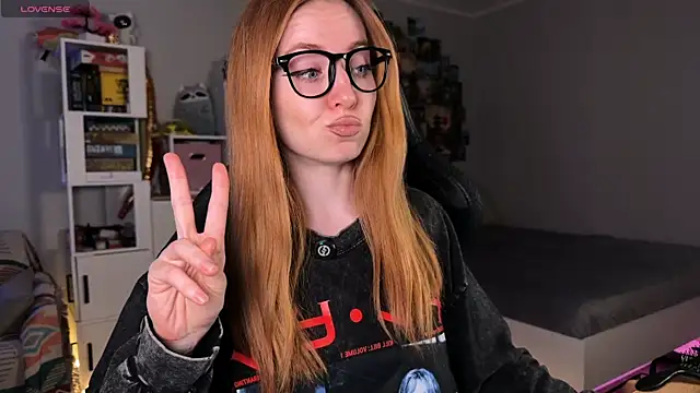 LinaWitch's Stripchat show and profile