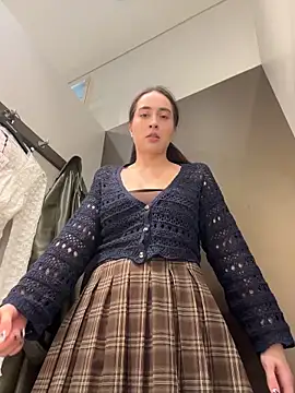 Holly_Play live sex cam