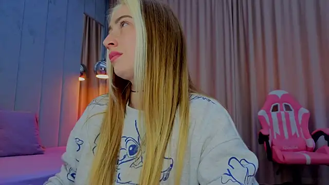 Reina_Cummings's cam snapshot