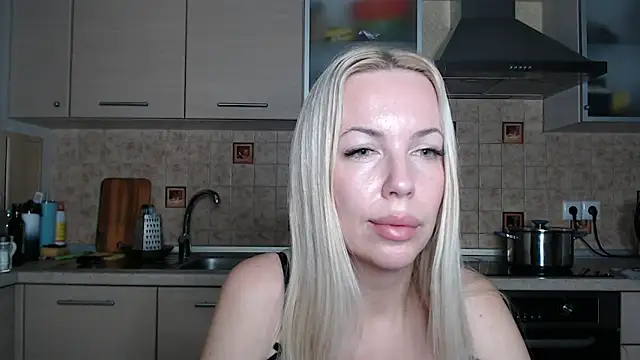 LuissaMilff's cam snapshot