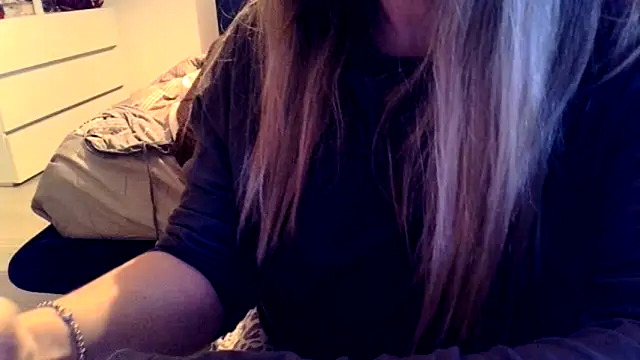 leadileo live sex cam