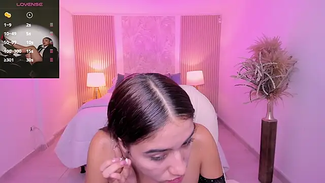 Antonella_Grayy's cam snapshot