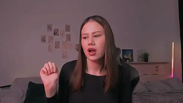 adelle046's cam snapshot