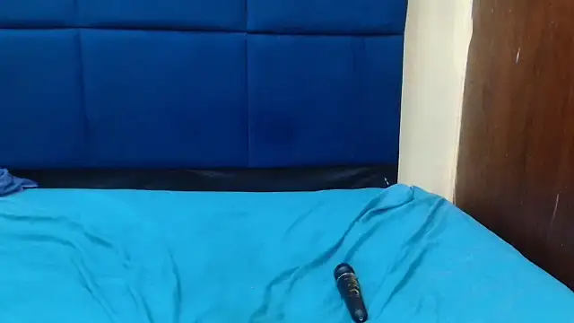 MilkyTitties's cam snapshot