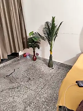 Shalu_G's cam snapshot