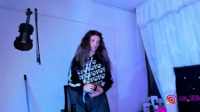 Sofiia_cute_'s cam snapshot