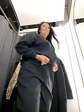 Tisha_Busty live sex cam