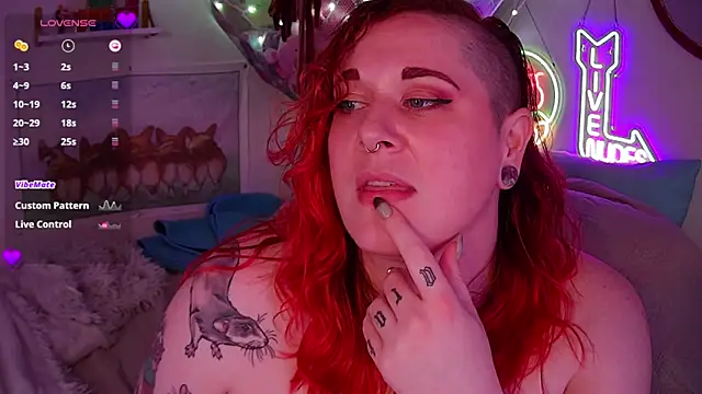 opalreigning's cam snapshot