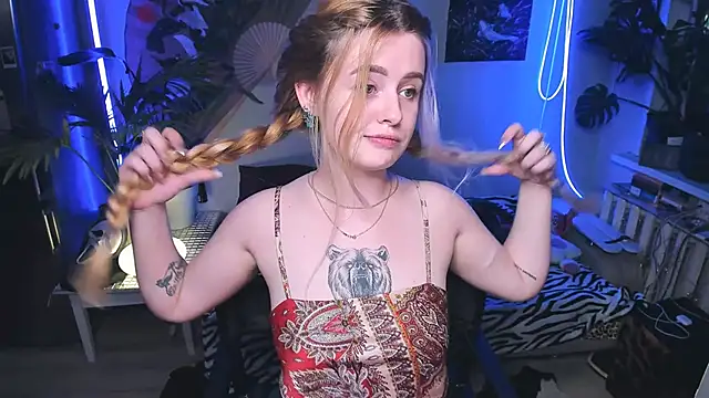 Alexa__Pirs's cam snapshot