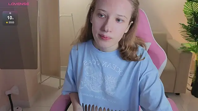 Amanda_Watson_'s cam snapshot