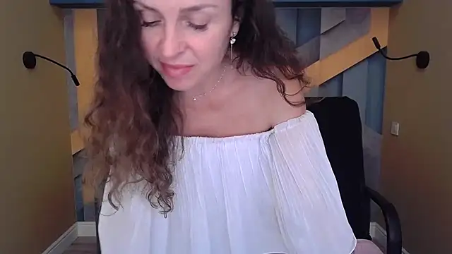 EllaLong's cam snapshot