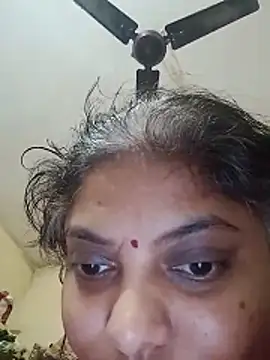 Cute_radhaaa's web cam