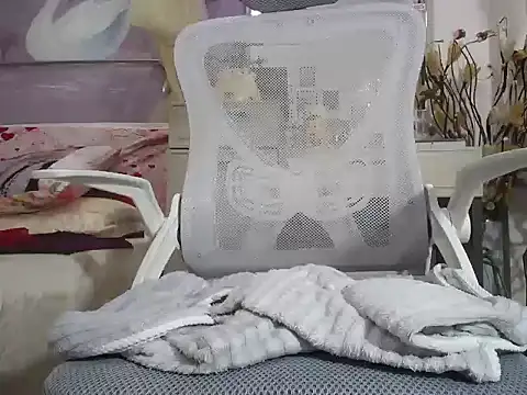 lyly_asian's cam snapshot