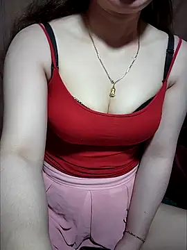 LeanaLy's cam snapshot