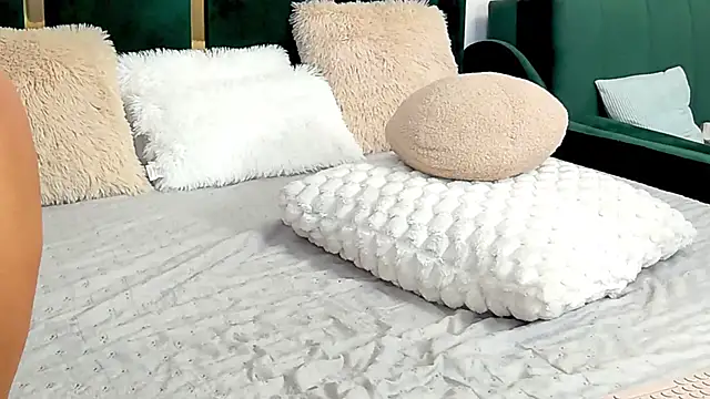 XeniaBlu's cam snapshot