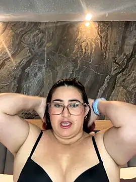 BellaPeers_'s cam snapshot