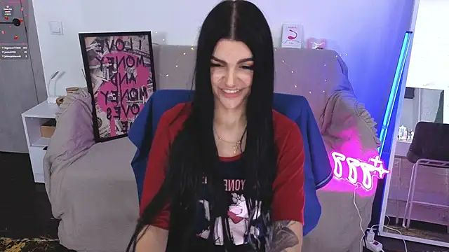 Tiffany_lab's cam snapshot