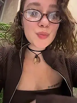 lucy-joy live sex cam