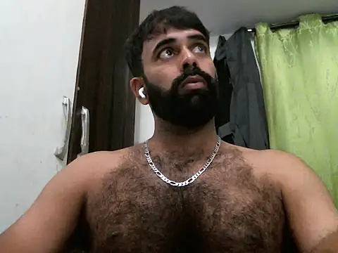 indianhairybull's cam snapshot