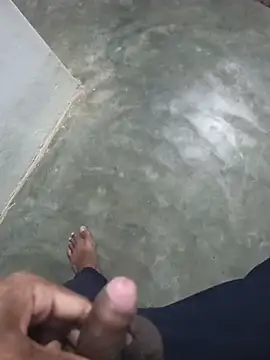 KiranTheBull's cam snapshot